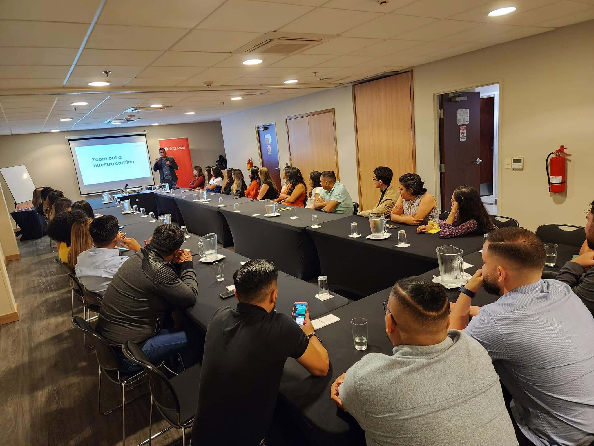 Charla equipo DinterDay 2022