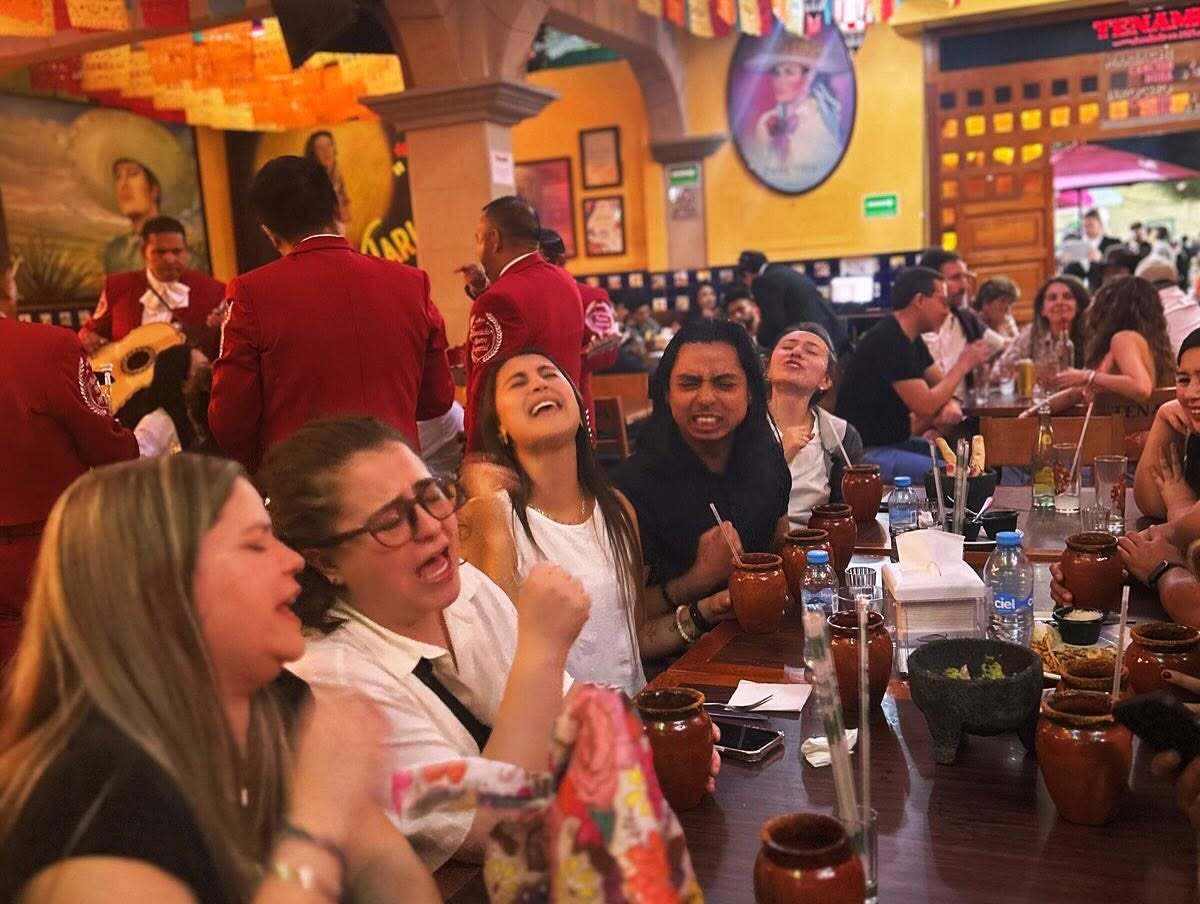 Convivencia en Plaza Garibaldi